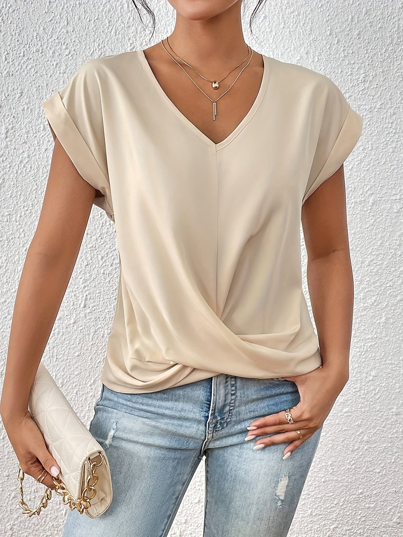 Katie | Elegantes Shirt mit V-Ausschnitt VV